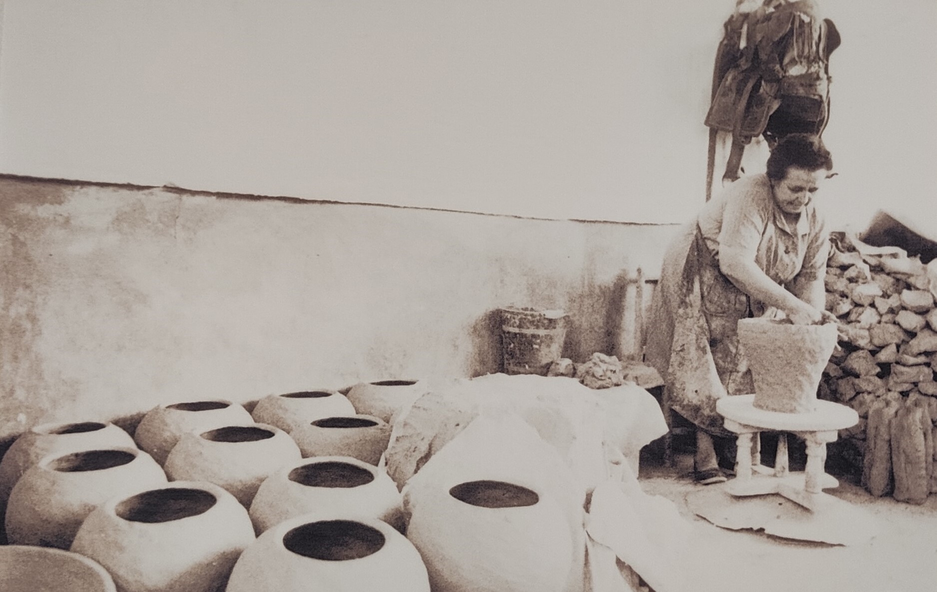 04. MUJERES DE AGUA Y BARRO. La Cantarería de Mota del Cuervo_6