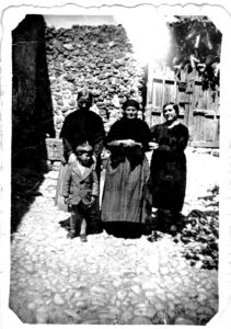 Familia en el corral