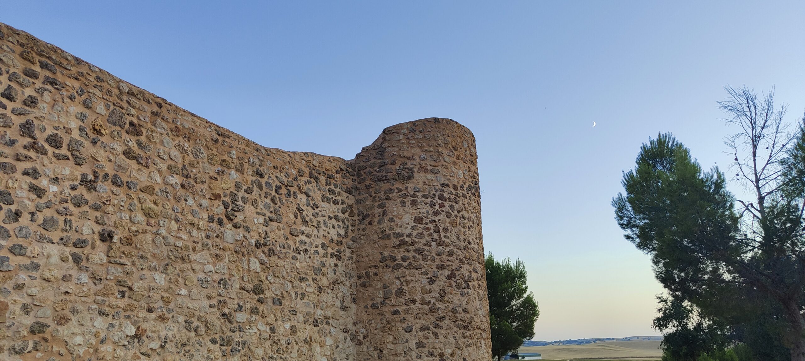 Castillo de Fuentes (exterior)